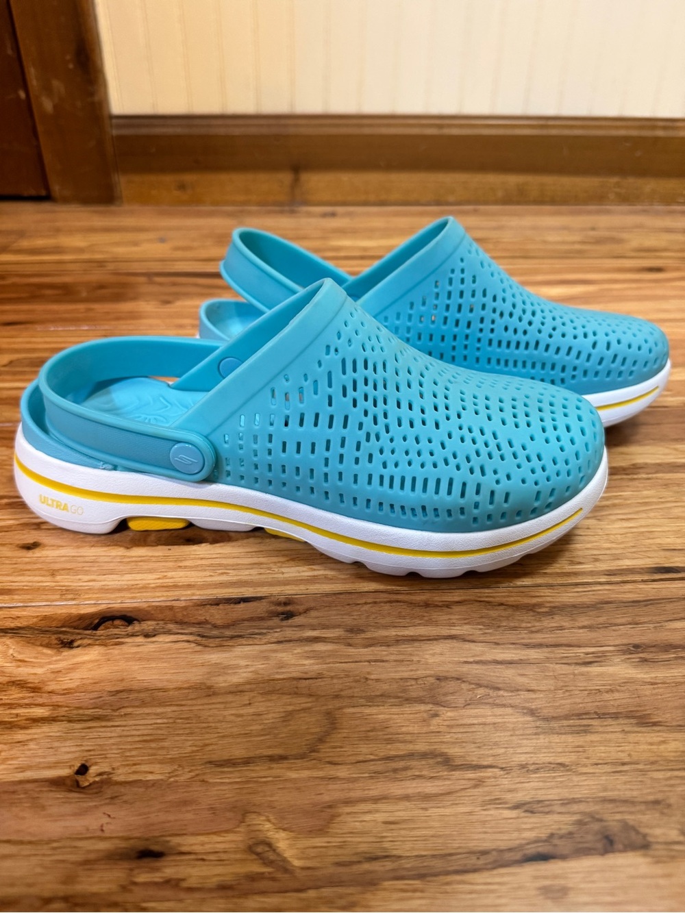 Skechers Go Walk 5 Clog Womens Sz 7 Astonished Foamies Slip Ons Blue NWOT